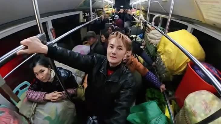 吳克群「帶貨」惠農公交火爆兩岸