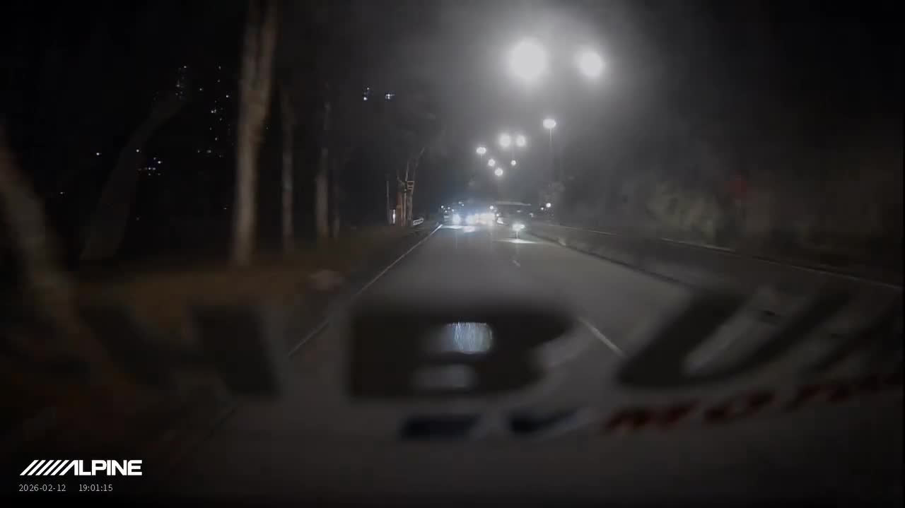 (有片)葵涌青山公路電單車自炒 鐵騎士貼地滑行四肢受傷送院