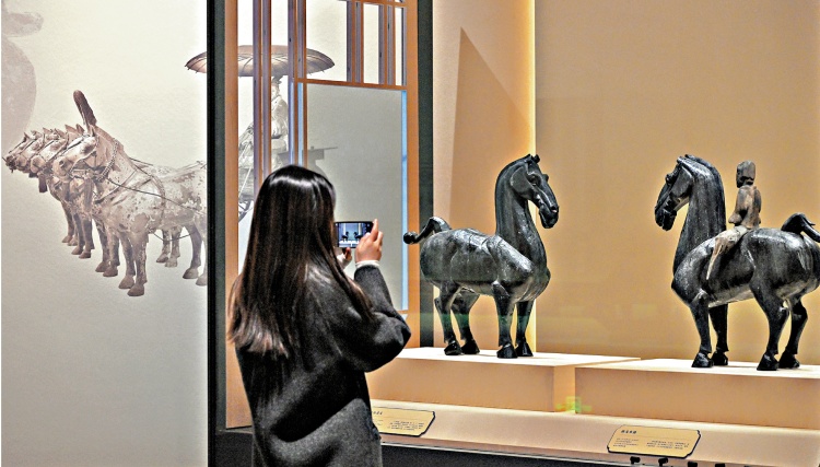 市井萬象/「躍馬揚鞭」