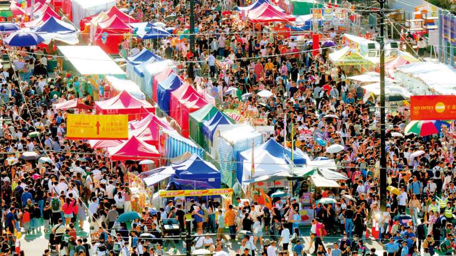 喜迎春節｜料143萬內地客來港過節　香江新歲 駿馬踏金來