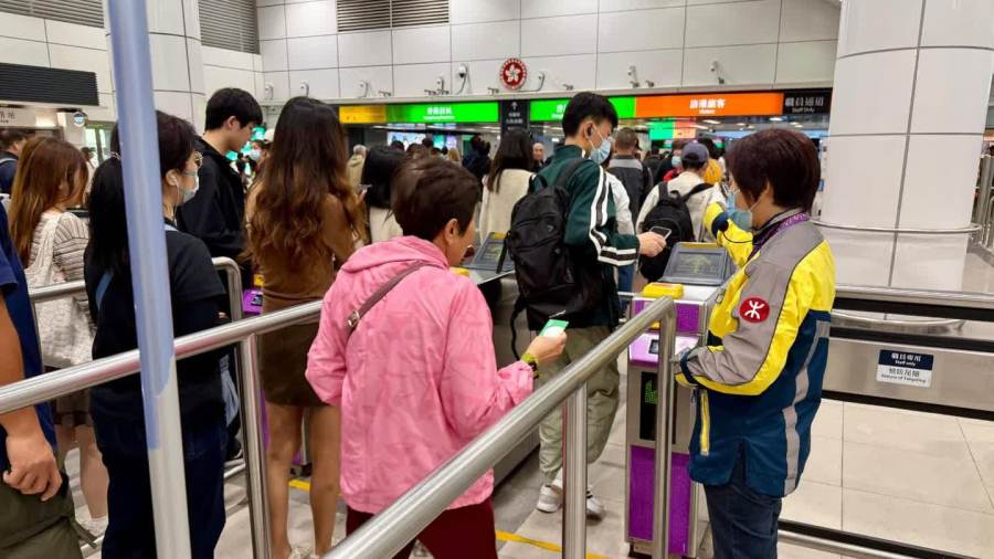 春節黃金周｜訪港旅客約177萬人次　按年升14%