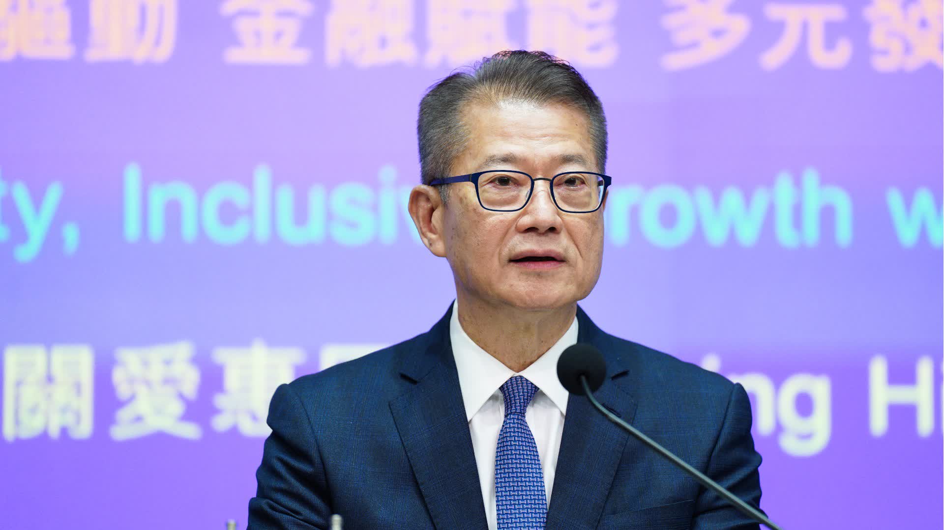 預算案|今年未派消費券 陳茂波:非推行相關政策最合適時間