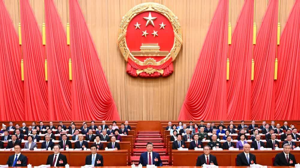 共繪新藍圖 奮進新征程——十四屆全國人大四次會議開幕側記
