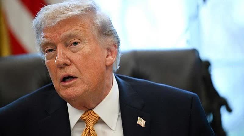 特朗普稱已與伊朗對話　將暫停打擊其能源設施5天