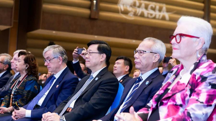 李家超：國家經濟持續增長　香港應牢牢把握機遇謀求發展突破