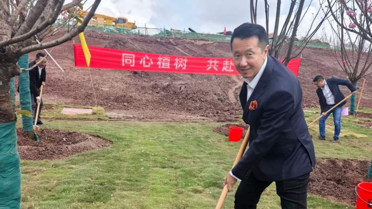 魏明德｜響應總書記植樹　協力達成「雙碳」目標