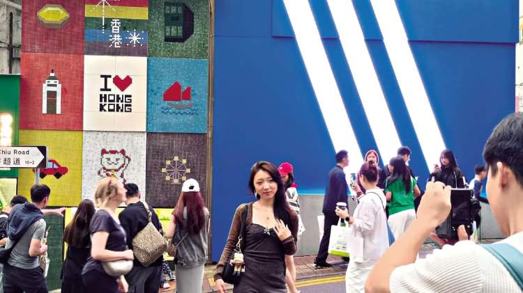 港鐵馬賽克磁石熱潮　拼出城市記憶