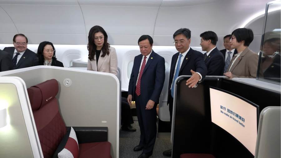 （有片）鄭麗文參觀C919大飛機：期待台灣朋友能早日乘坐！