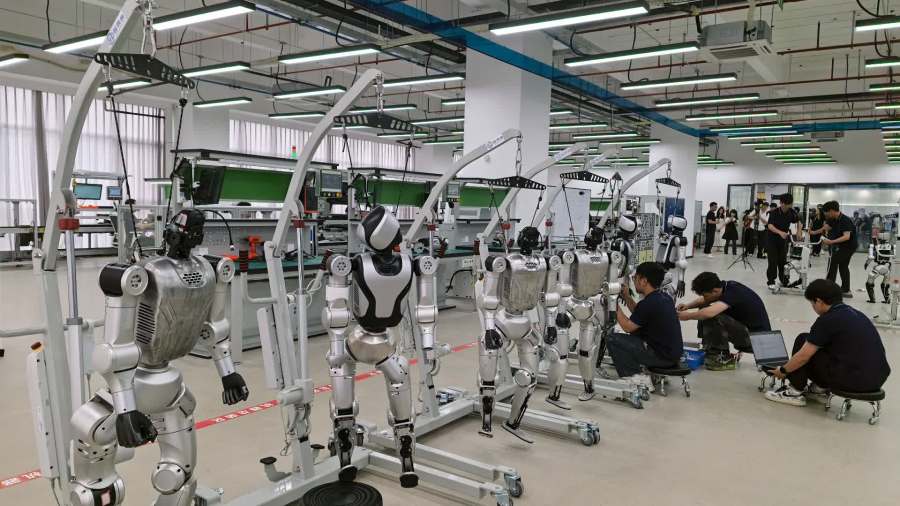 （有片）深圳首條人形機器人中試產線投運　大灣區率先打通萬台智造閉環