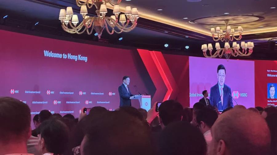 李家超：逾500家公司排隊上市　香港成全球動盪中的「安全港」