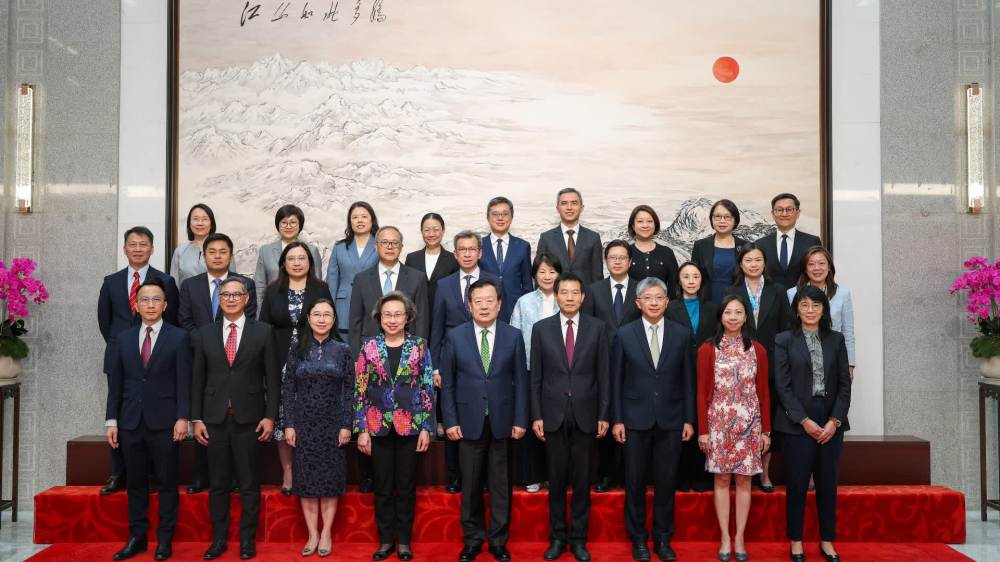 ​中央港澳工作辦公室主任、​國務院港澳事務辦公室主任夏寶龍接見特區政府常任秘書長及部門首長