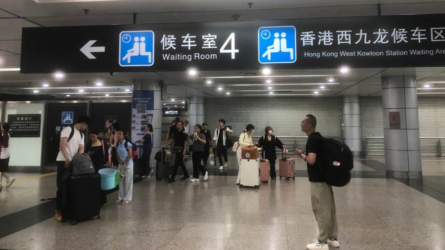 「五一」假期｜內地往香港高鐵預訂火熱　熱門城市部分時段赴港高鐵票已告罄