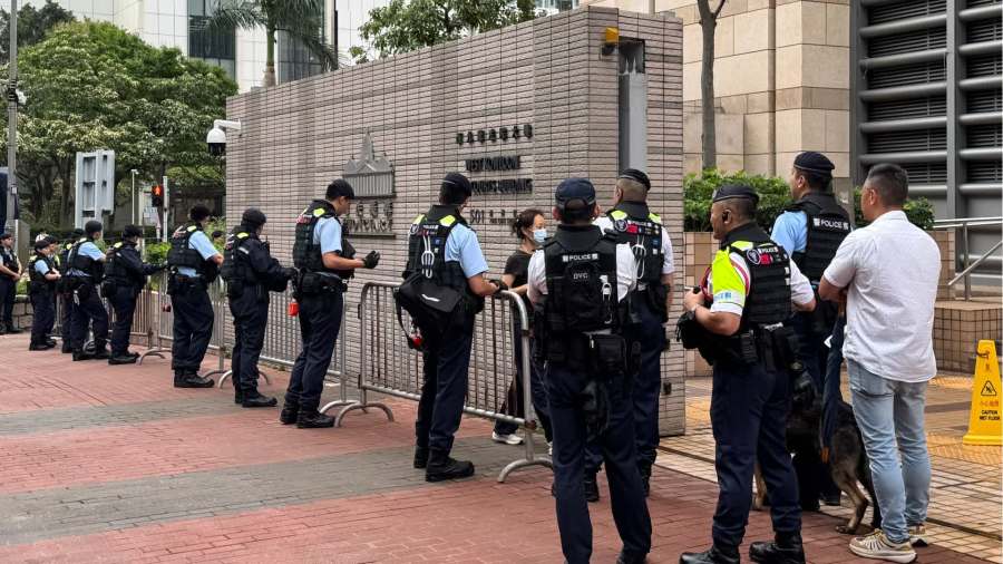 支聯會顛覆案｜結案陳詞今日展開　西九龍法院外警方加強