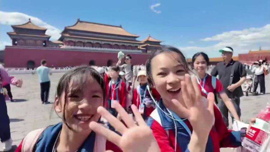 （有片）慶六一｜千餘名青少年國家大劇院同台獻藝　港澳青少年體驗故宮與前沿科技