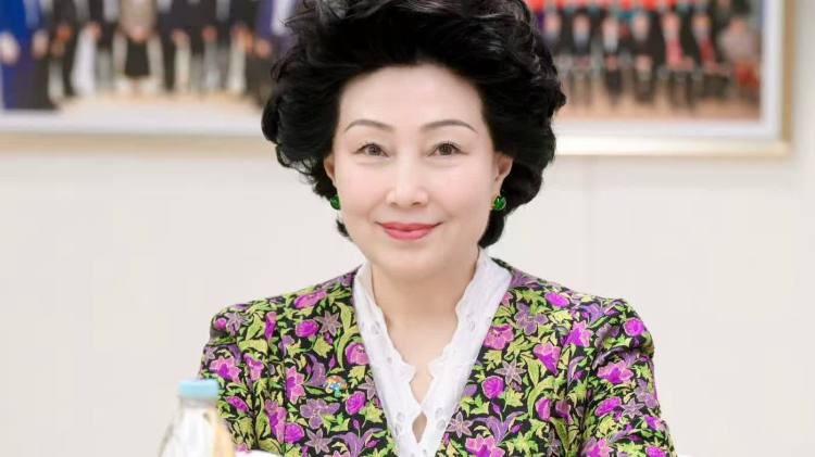 鄭翔玲 | 背靠祖國天地寬　服務大局正當時——學習習近平主席「七一」重要講話精神