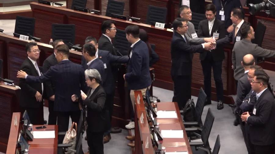 李家超7·28與立法會議員舉行首次對談交流會