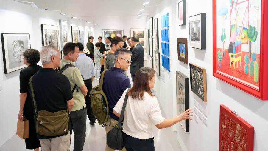 第二屆香港國際青年版畫展揭幕　搭建中外青年藝術交流平台