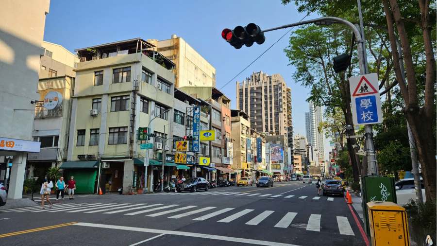 環球時報海風｜是誰在拿 「民主」 綁架台灣的未來？