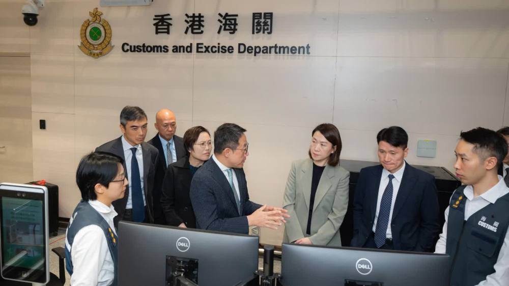 新皇崗口岸啟用在即，海關準備就緒｜海關關長親身視察清關設施