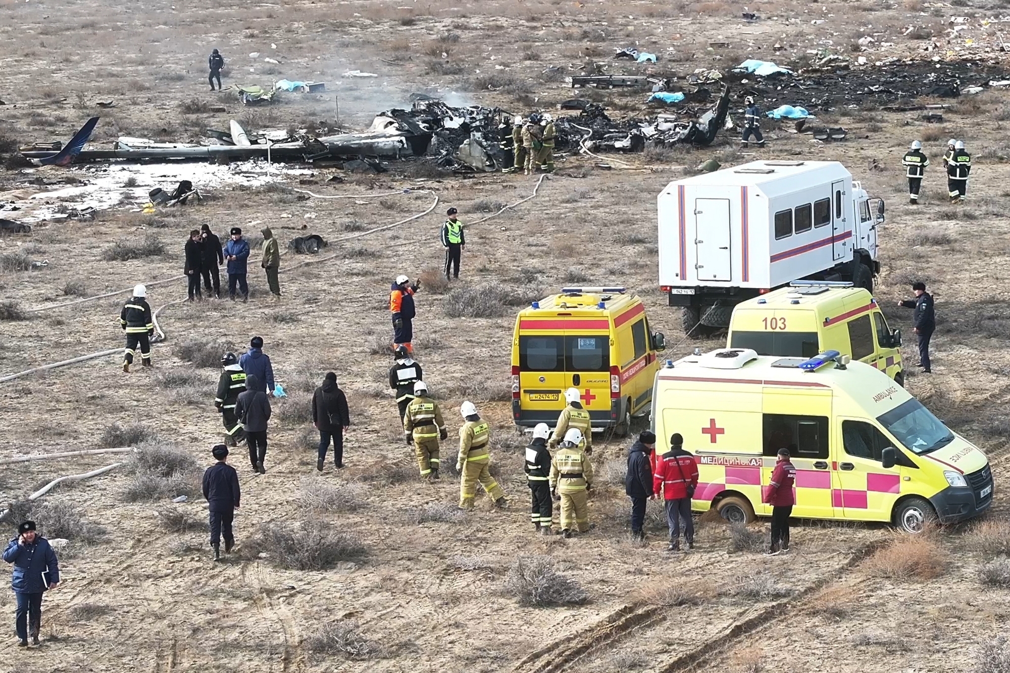 阿塞拜疆航空客機失事倖存者：飛機降落前發生爆炸- 國際- 大公文匯網