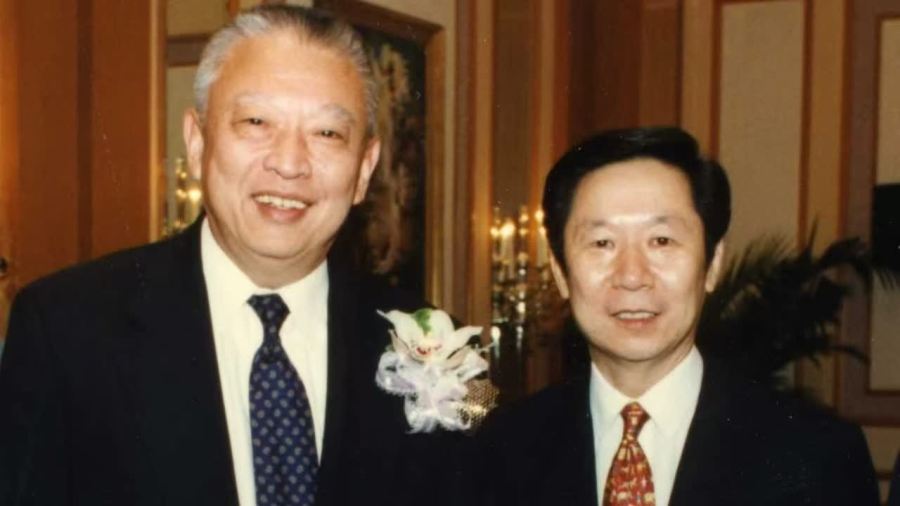 卅載相知錄——與董建華先生交往的片段回憶
