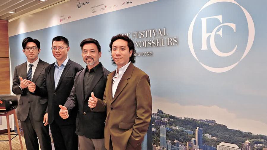 鑑賞家盛典 | 市民可免費登艇賞遊艇超跑　11·1維港遊響頭炮