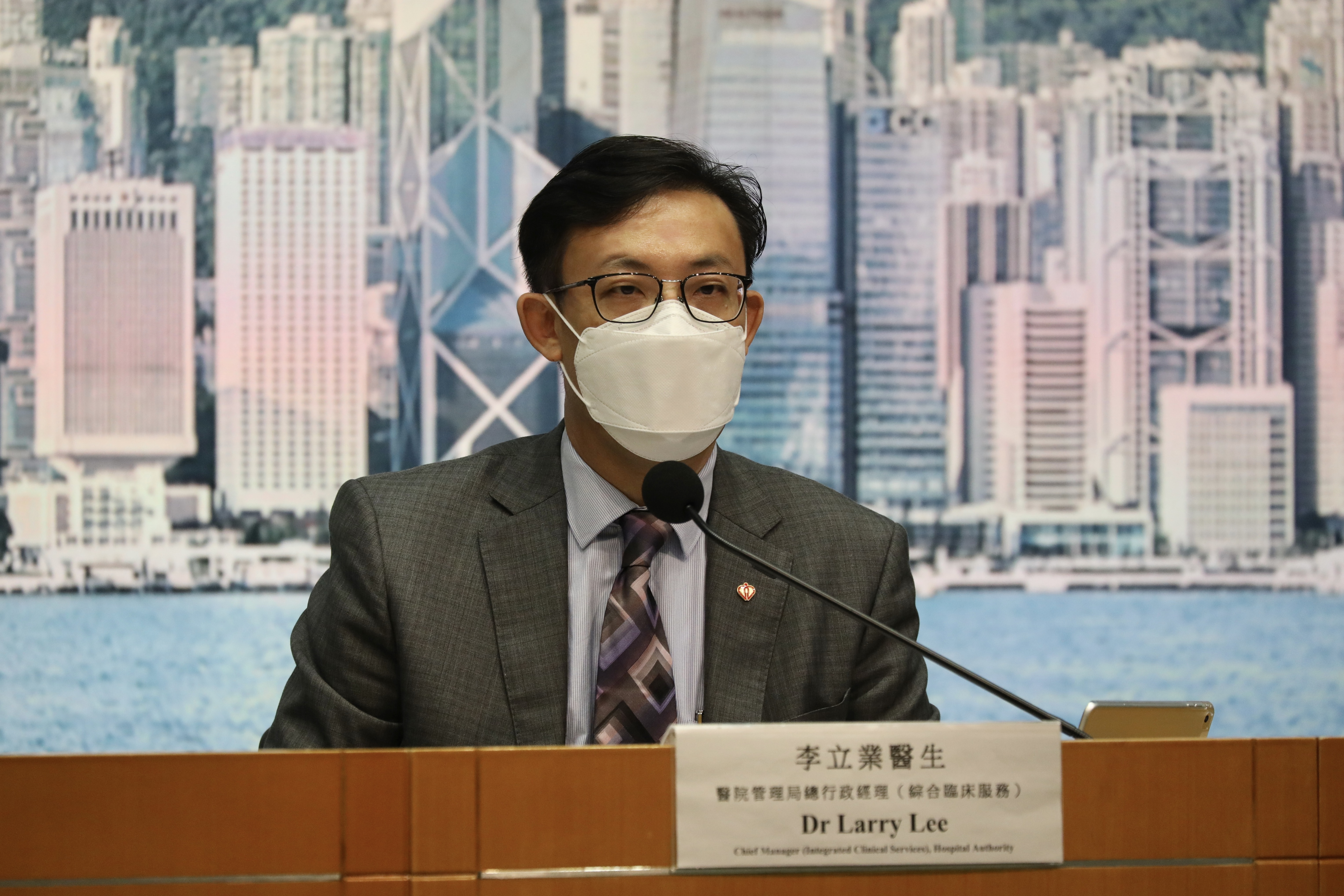 病危及臨終病人可獲恩恤探訪李立業 探訪人士須提供24小時快測陰性證明 港聞 大公文匯網