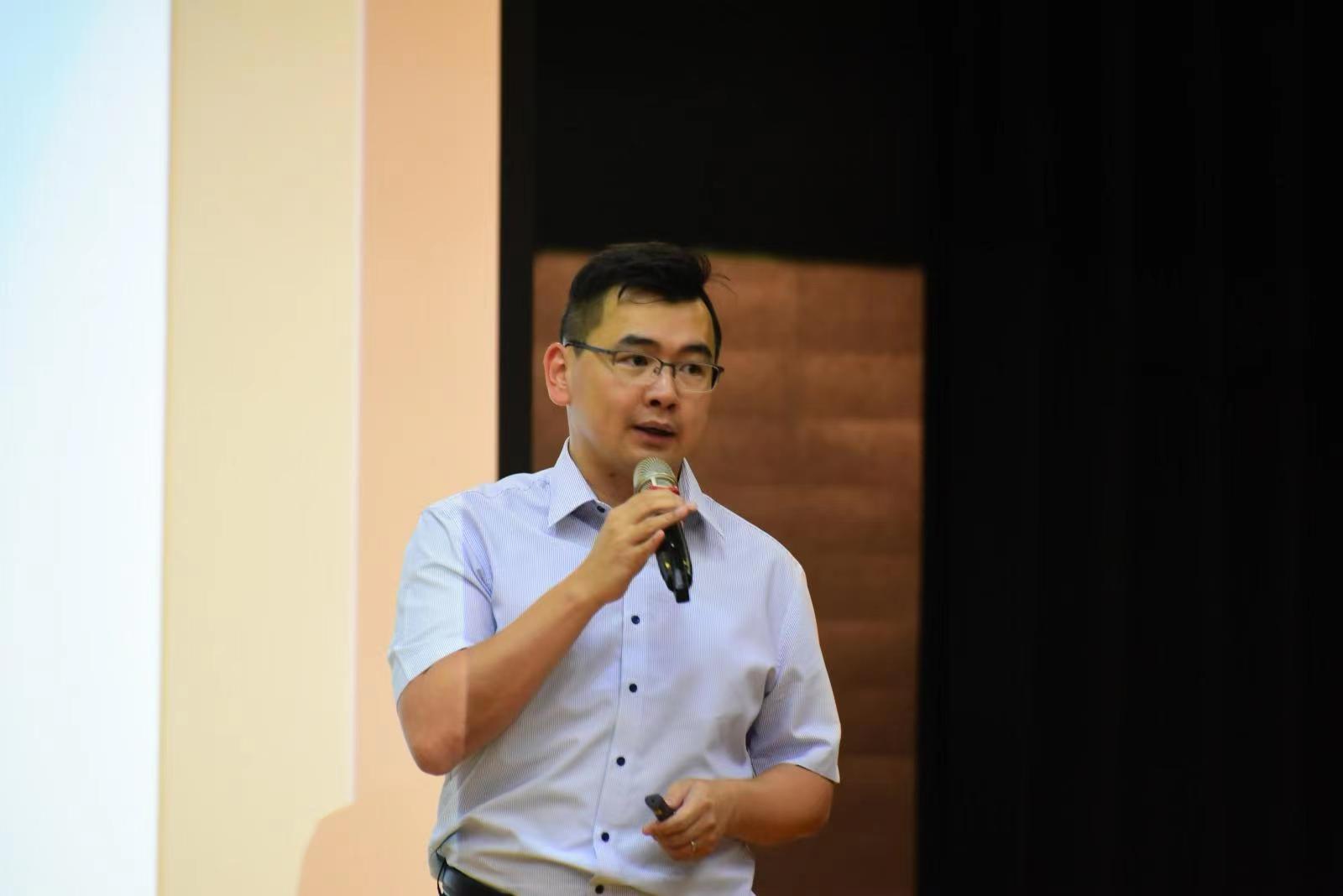 專訪｜王惠成獲委任區議員冀發揮教育專業服務市民- 區議會選舉- 大公文匯網