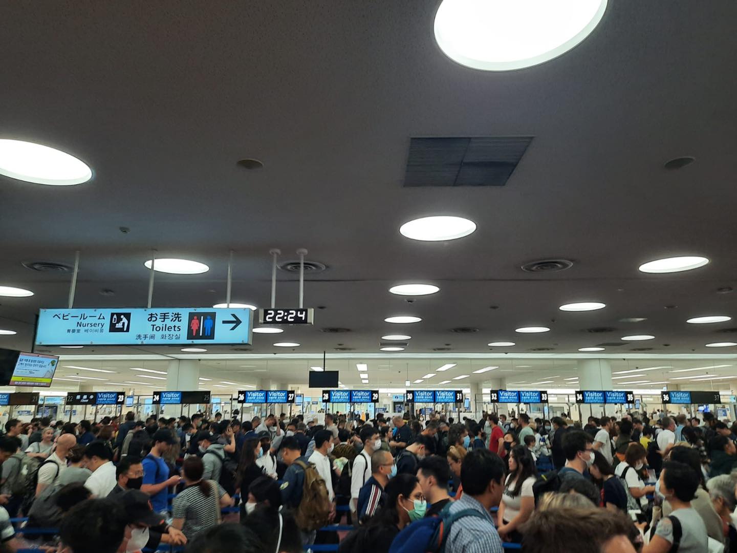 應對機場人潮塞爆 日本擬下月試行簡化旅客入境手續