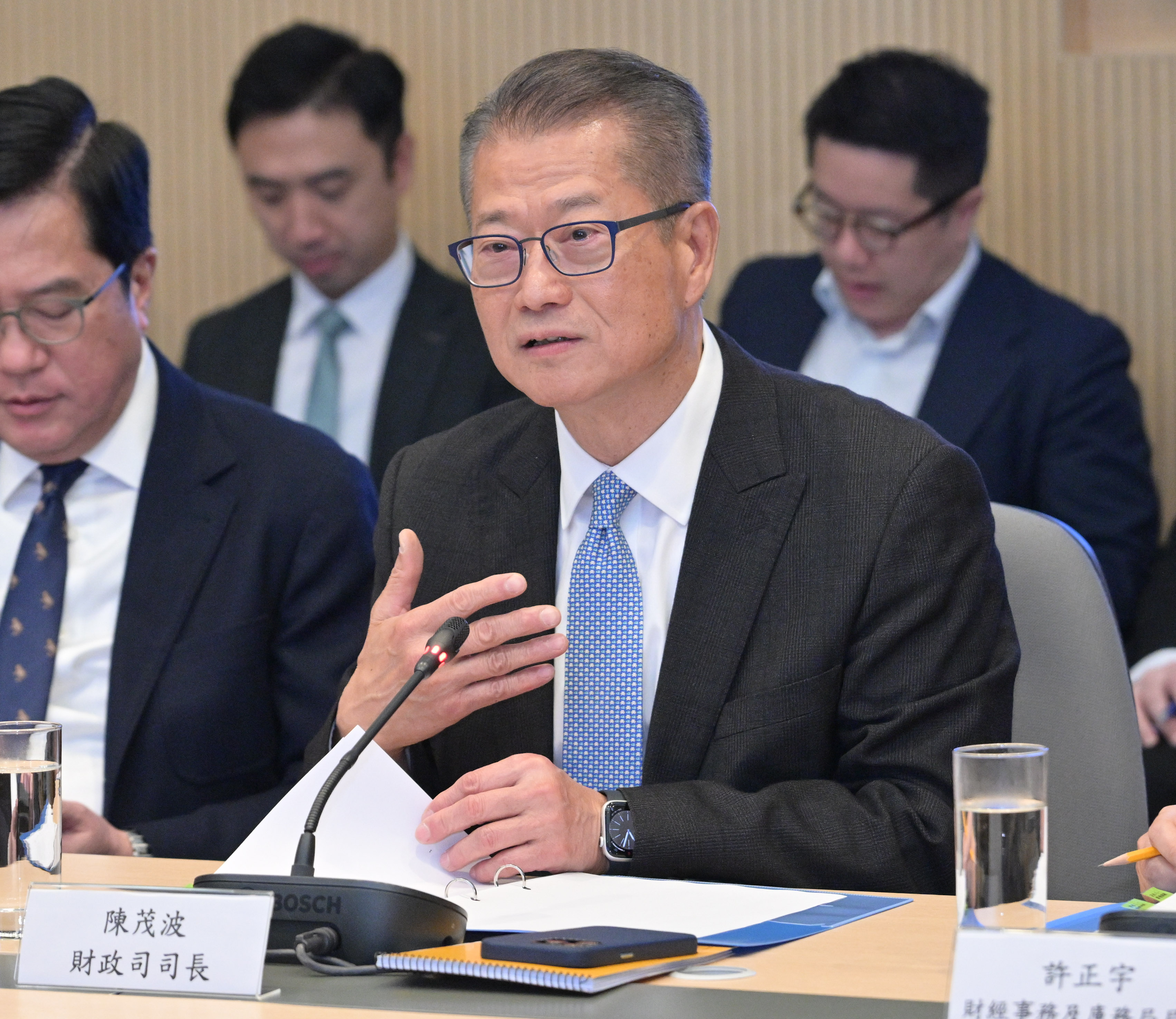 大宗商品策略委員會首次會議陳茂波：將制訂及踐行大宗商品發展策略- 香港- 大公文匯網