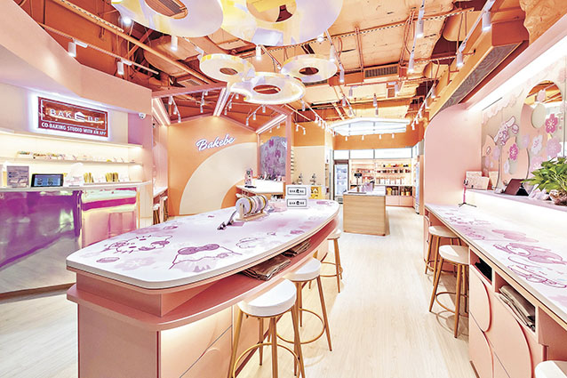 ■店內裝潢以粉色作為主題。