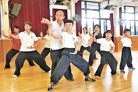 ■學生群體逐漸年幼化。