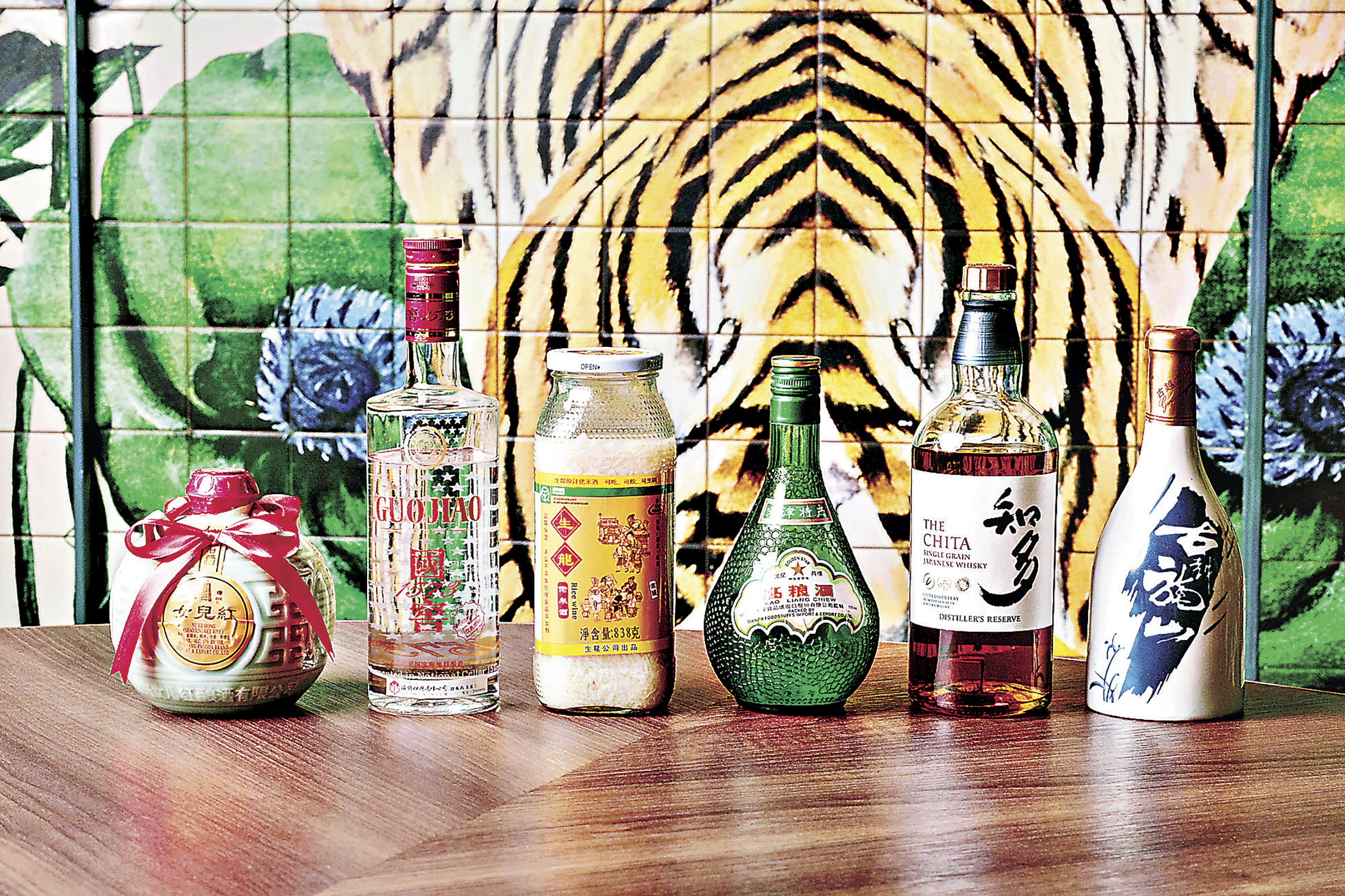 ■每道菜都加入不同烈酒。