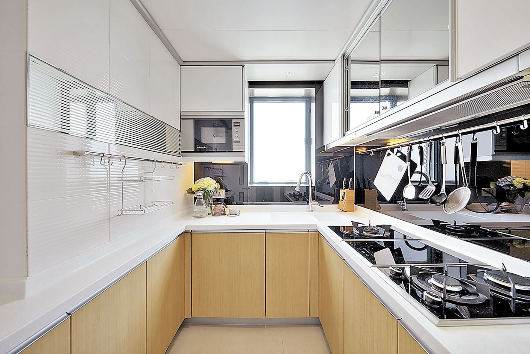 ■廚房間隔簡單利落