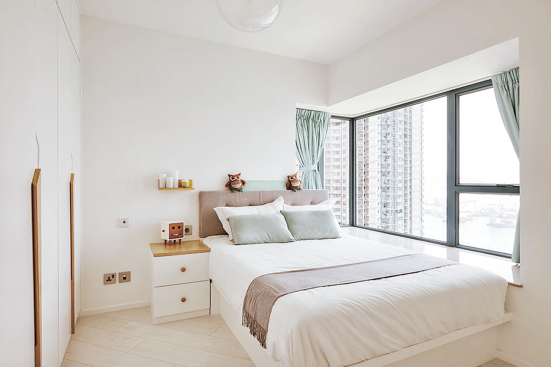 ■淺白色為主的睡房