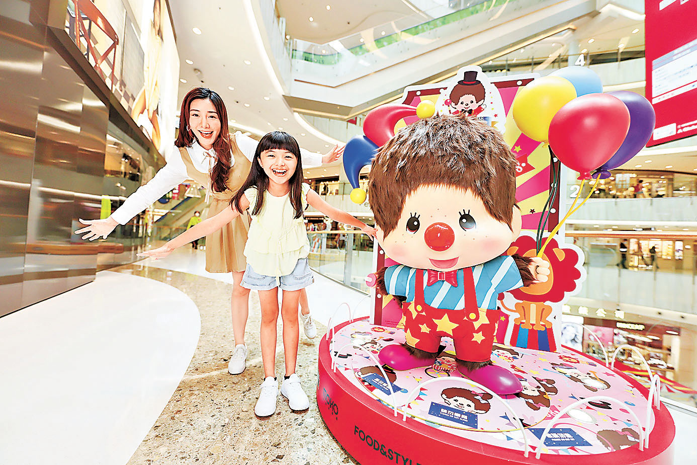 ■趣怪雜技員造型小丑表演。