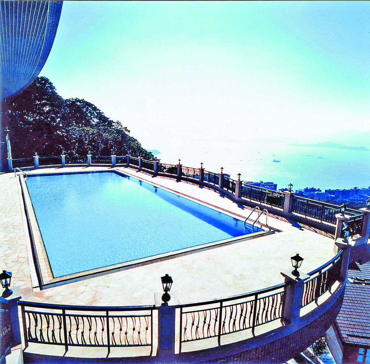 ■爵悅庭住客專用泳池。