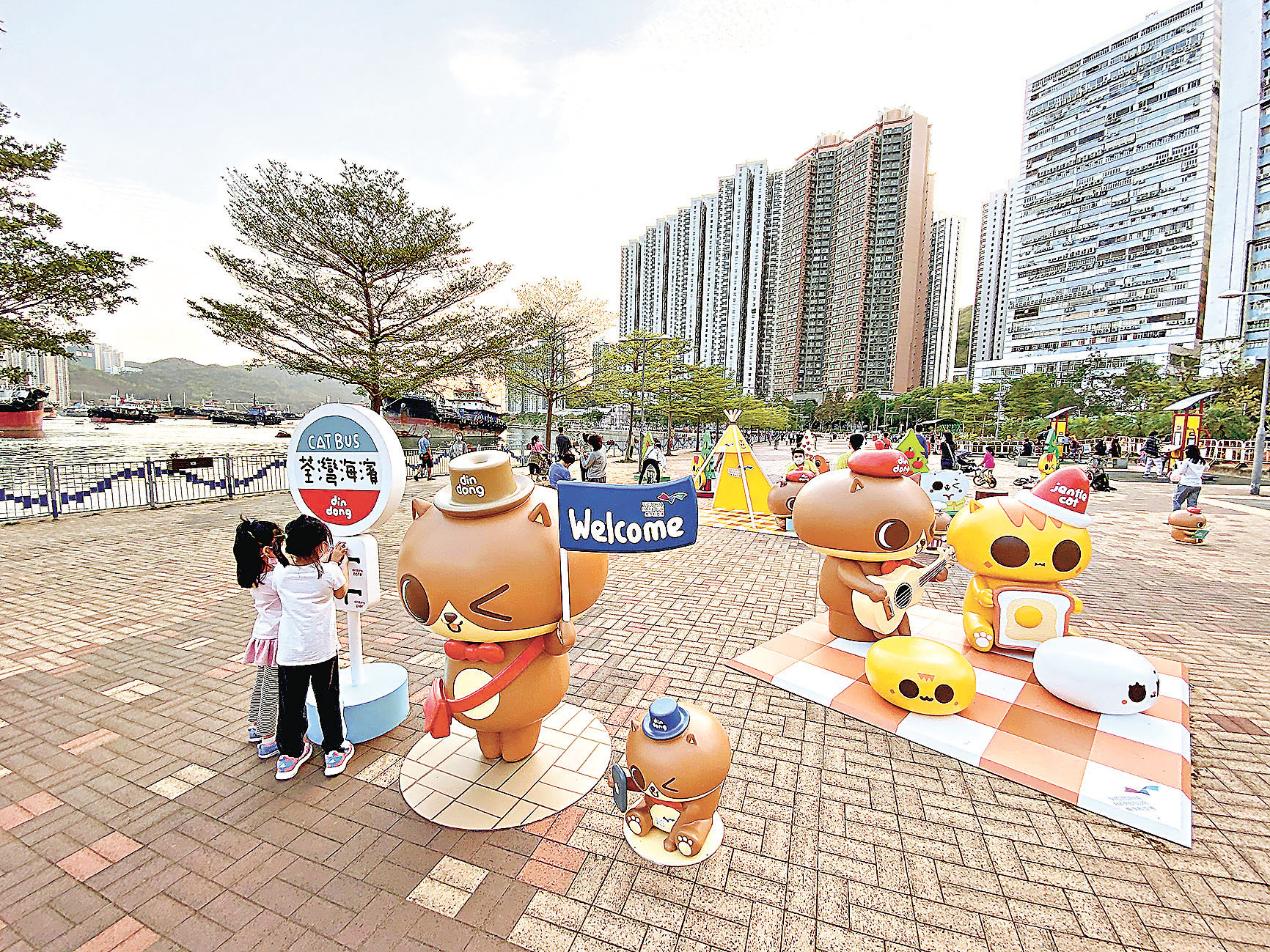 ■早前「期間限定」的「維港癲噹開心村」駐紮於荃灣海濱。