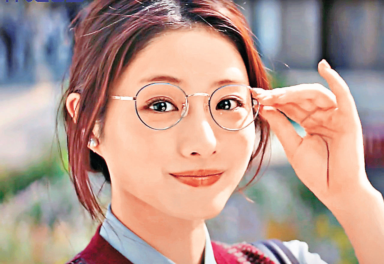 ■女星石原聰美佩戴的是BJ Classic眼鏡。