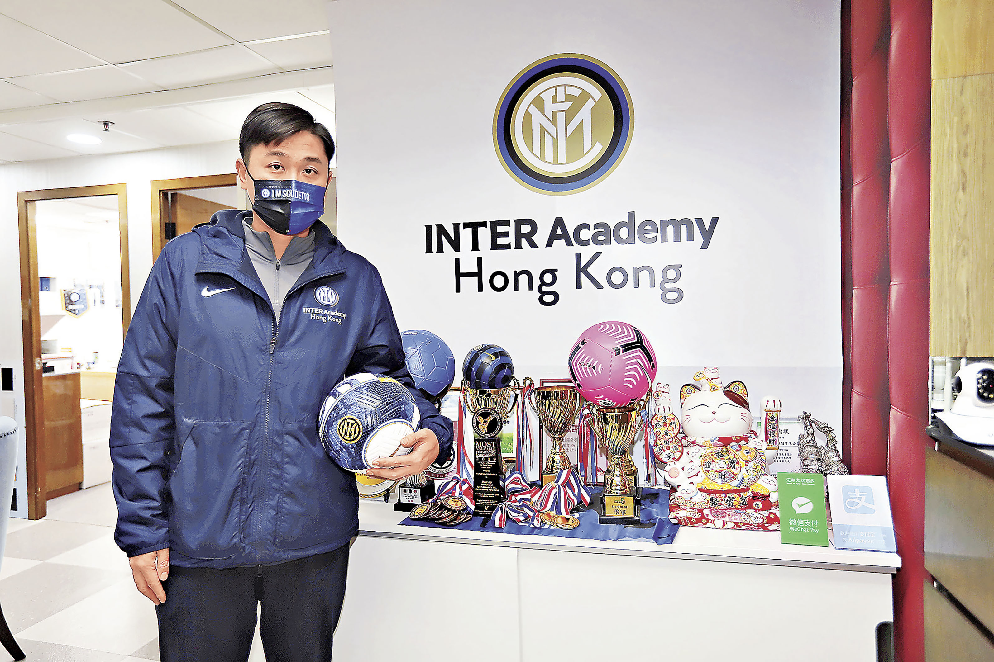 ■創校逾半時間受疫情影響，廖展立堅拒言棄。