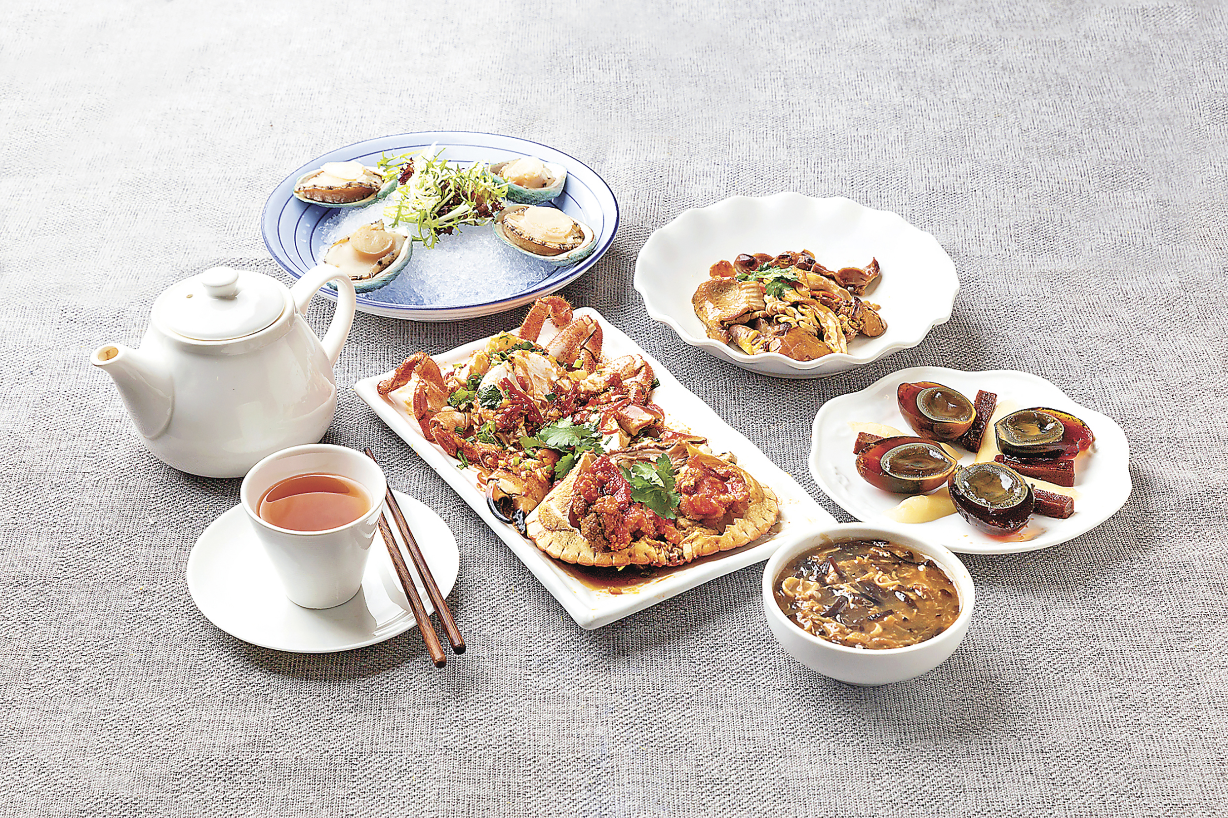 ■活肥蟹．蛇羹宴。