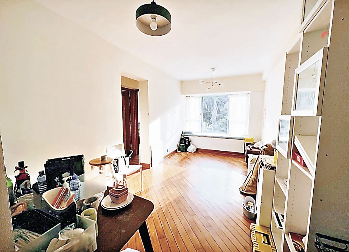 ■長方形客飯廳，舒適寬敞。