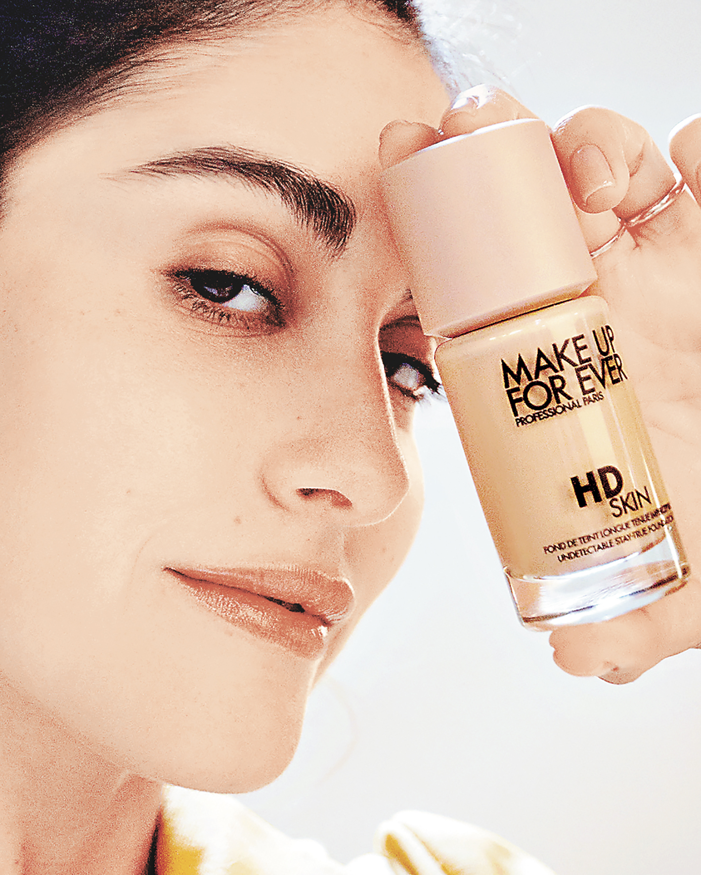 ■HD SKIN高清隱形持妝粉底。