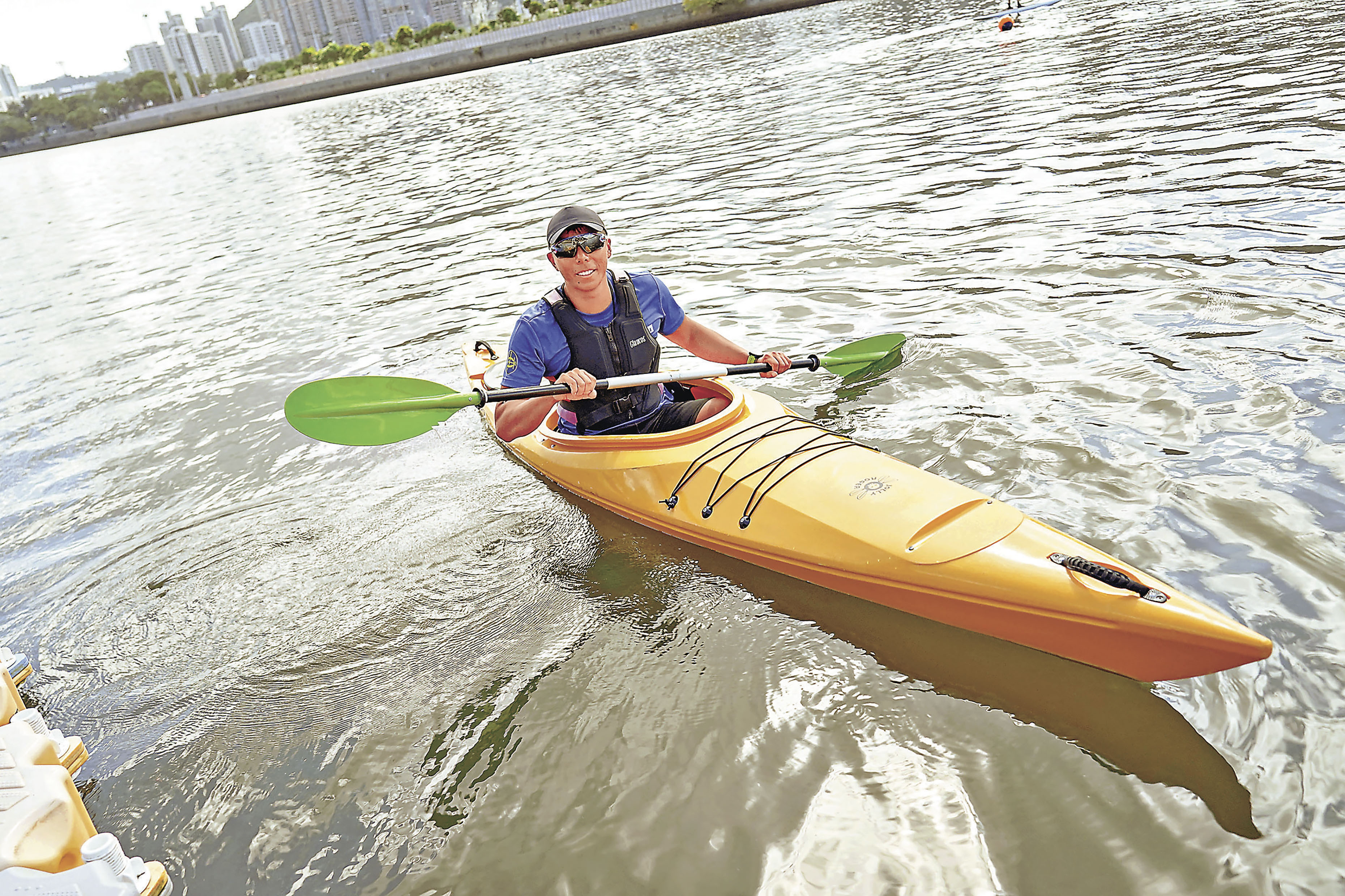 ■獨木舟是夏日熱門水上運動，參加者需對水流及導航標誌有一定認識。
