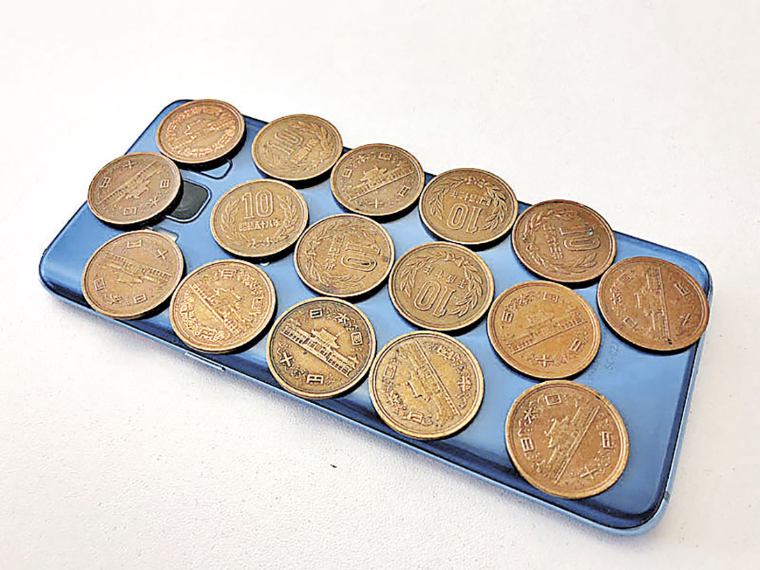 ■日本專家教路銅製硬幣可助手機散熱。