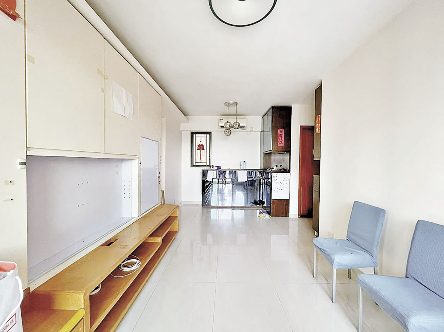 ■長方形客飯廳，擺放傢具無難度。