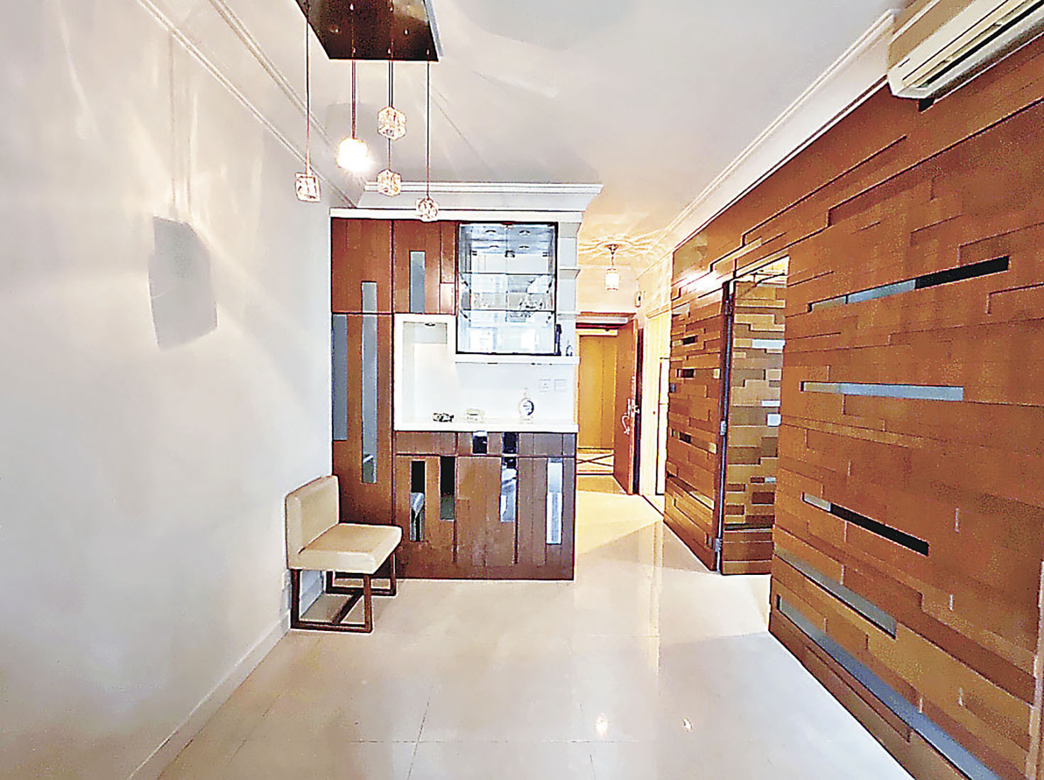 ■單位備有裝修。