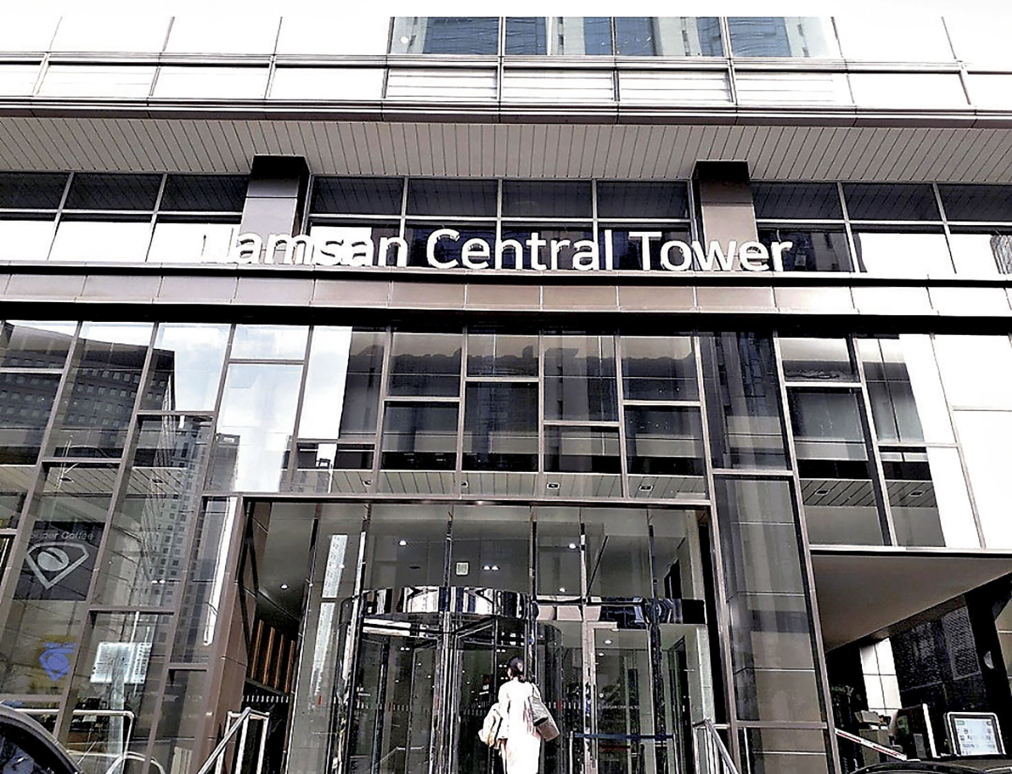 ■南山中央纜車站。