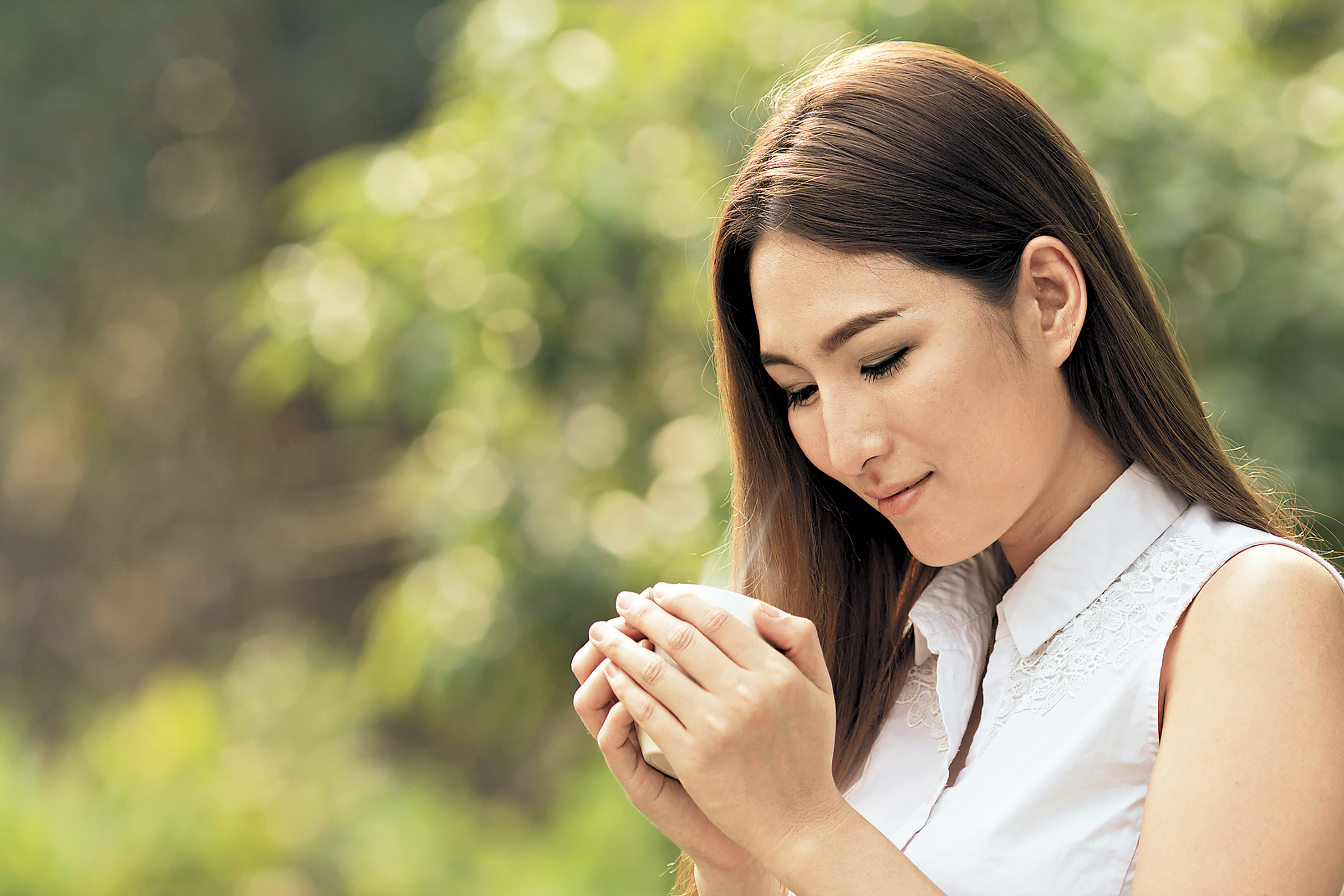 ■飲熱水前可先吸一吸。