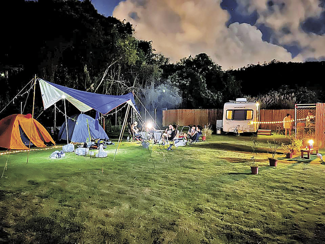 ■稻場 Art Farm坐擁大草地。